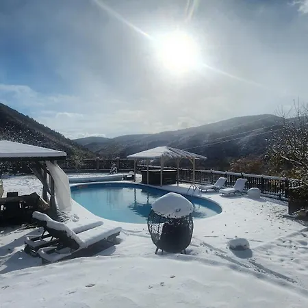с басейн и джакузи Holiday home *