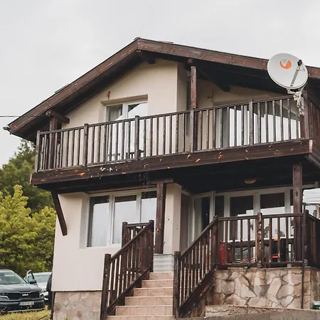 с басейн и джакузи Vakantiehuis *