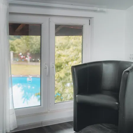 Prázdninový dům с басейн и джакузи *