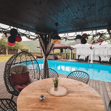 Casa vacanze с басейн и джакузи Goranovtsi