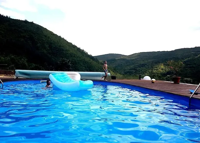 с басейн и джакузи