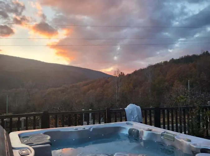 с басейн и джакузи Prázdninový dům Goranovtsi