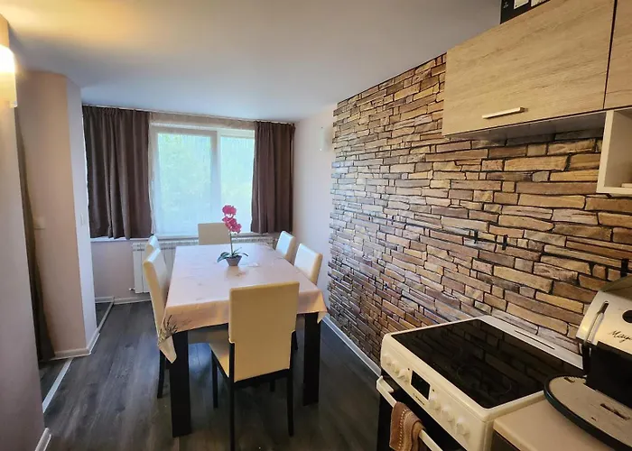 с басейн и джакузи Prázdninový dům Goranovtsi