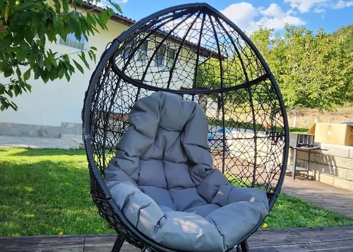 Prázdninový dům с басейн и джакузи