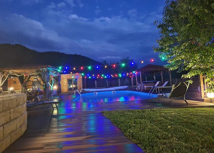 с басейн и джакузи Goranovtsi